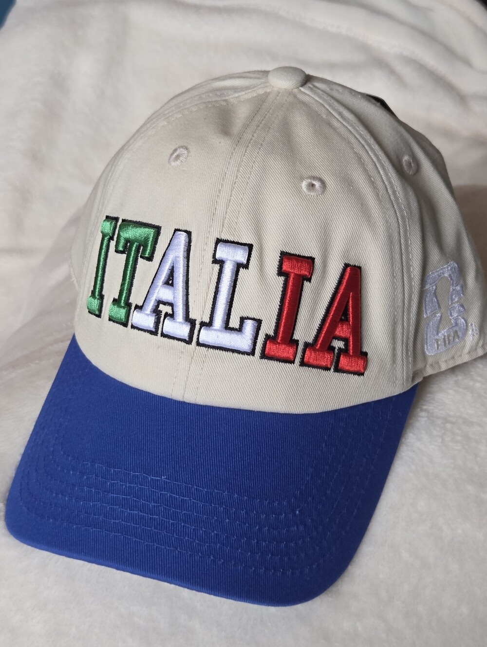 Official Fifa Italia Italy World Cup Soccer Hat Cream Blue Embroidered Cap NWT